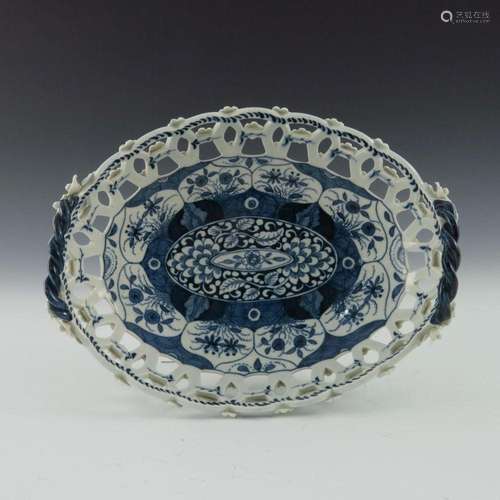 A Worcester blue and white reticulated b