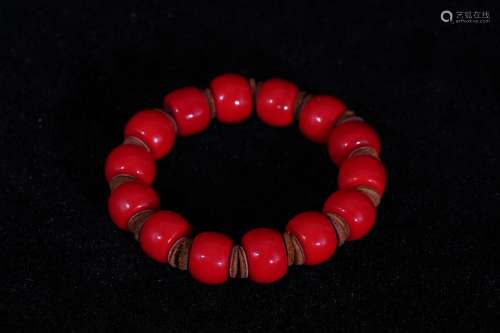 A Southern Red Agate Bead Bracelet