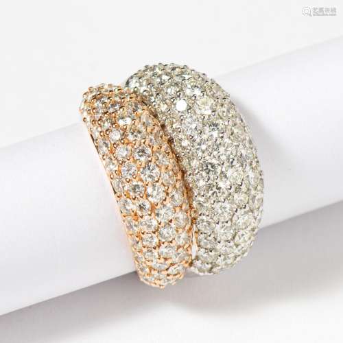 AN 18 CARAT WHITE AND RED GOLD DIAMOND BOULE RING