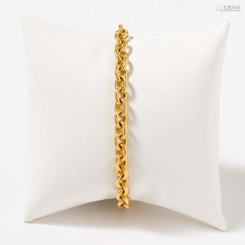 AN 18 CARAT GOLD ANCHOR BRACELET BY CARTIER