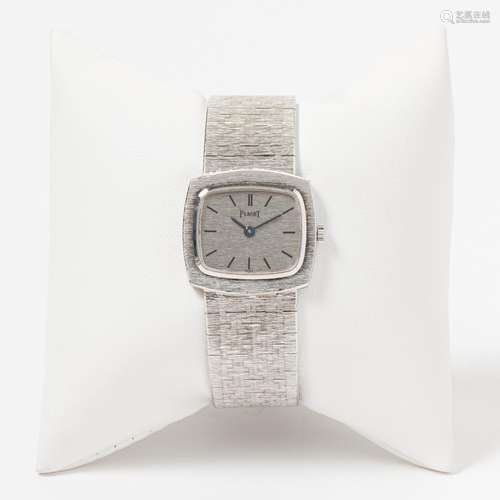 AN 18 CARAT WHITE GOLD PIAGET LADY’S WRISTWATCH