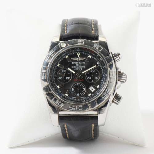 A STAINLESS STEEL BREITLING CHRONOMETER CERTIFIED WRISTWATCH