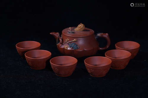 A Set Of Purple Clay Tea Pot