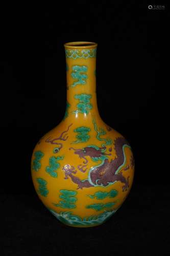A Yellow Glaze Dragon Pattern Porcelain Vase