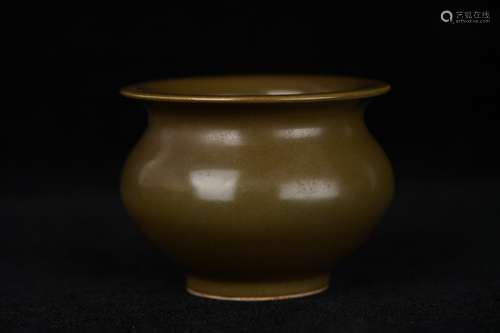 A Brown Glazed Porcelain Incense Burner