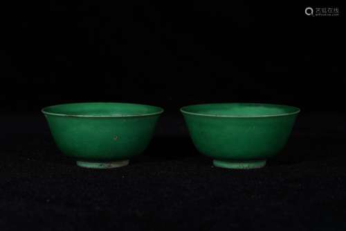 A Pair Of Grenn Glaze Porcelain Cups