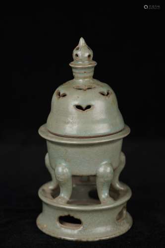 A Ru Kiln Porcelain Incense Burner