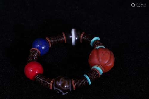 A South Red With Doubao Beads Bracelet