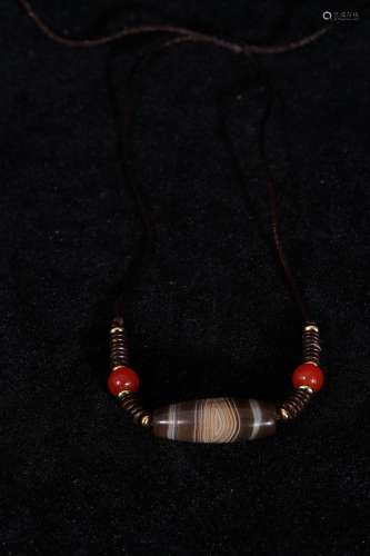 A Dzi Bead With South Red Beads Necklace