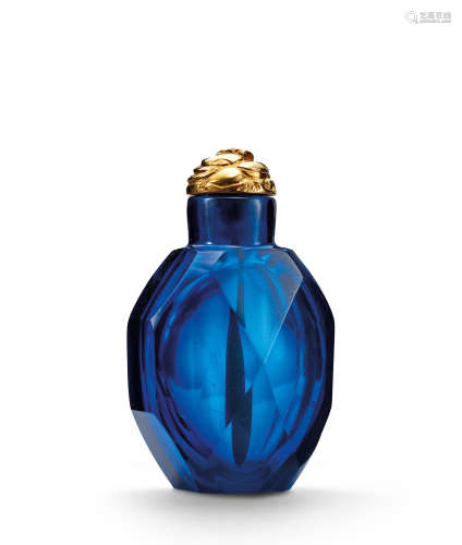 十八世纪 宝石蓝透明玻璃磨花八角鼻烟壶