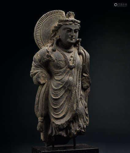 二/三世纪 石雕犍陀罗菩萨立像