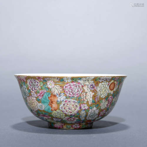 Famille Rose and Gold-Ground Millefleurs Bowl