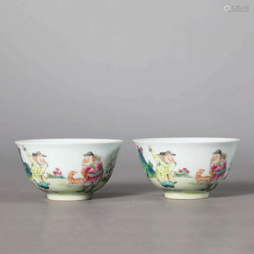 Pair of Famille Rose Figure Bowls