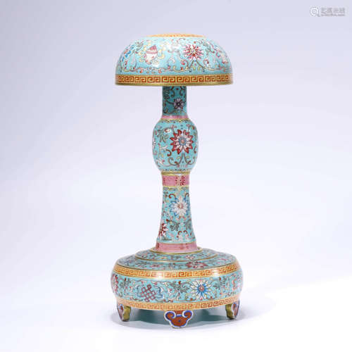 Turquoise-Ground Interlocking Lotus Hat Stand