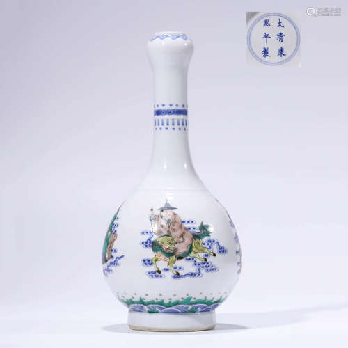 Doucai Glaze Figure Garlic-Head-Shape Vase