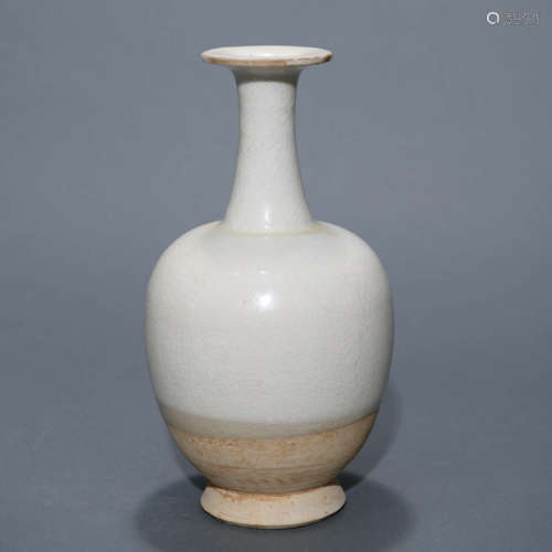 White Glaze Buddhist Vase