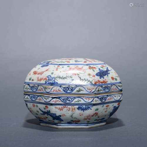 Underglaze Blue and Wucai Glaze Box and Cover