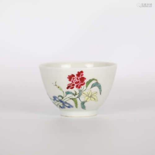 Chinese flower pattern porcelain cup