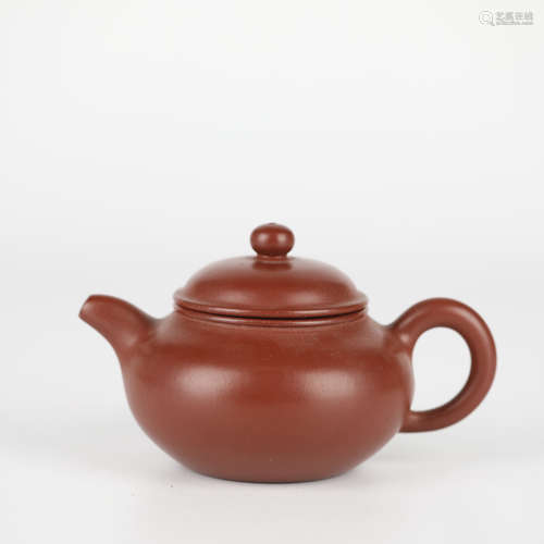 China Yixing purple clay pot