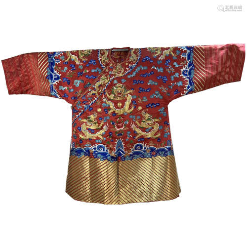 Chinese clothes embroidered with metal thread