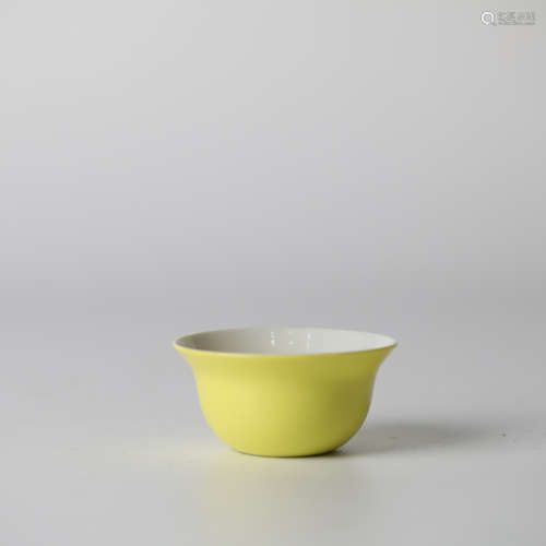 Chinese yellow glazed porcelain teacup (Da Ming Chenghua)