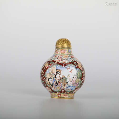 Chinese enamel figure snuff bottle，18th