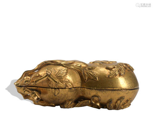 A gilt-bronze gourd-shaped washer