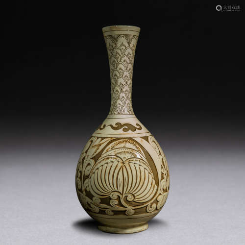 Song Dynasty of China
Cizhou Kiln Carved Flower Porcelain Va...