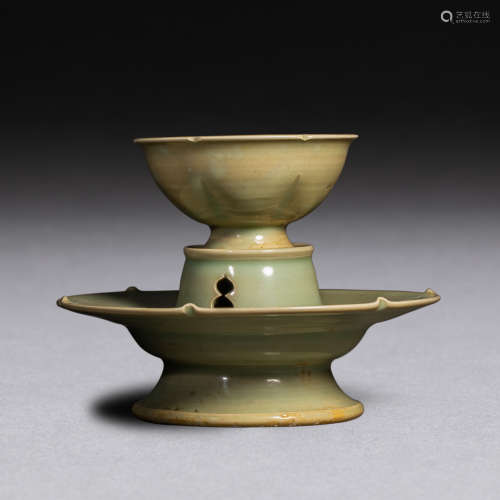 China's Five Dynasties Period
Celadon cup holder