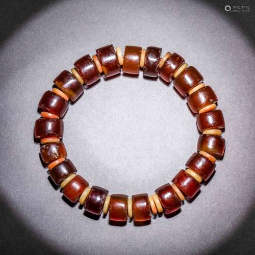 China's Western Zhou Dynasty
Cherry red agate bracelet
