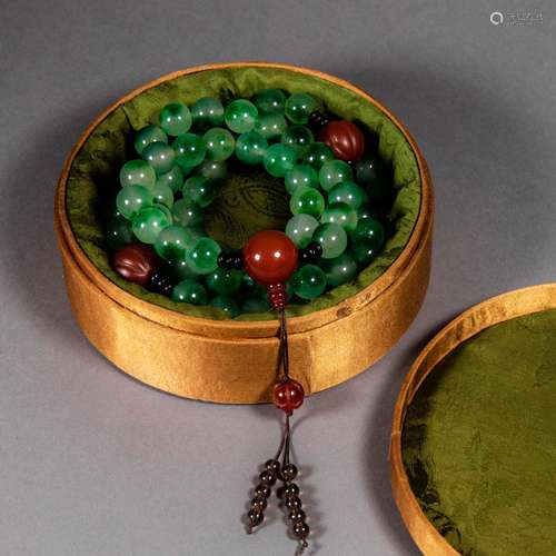 Qing Dynasty of China
108 prayer beads with emerald southern...