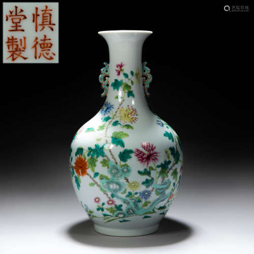 Qing Dynasty of China
Pastel vase of Shendetang style