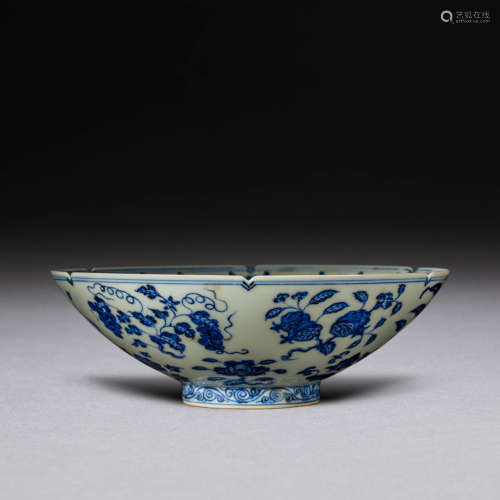 Ming Dynasty of China
Xuande style blue and white porcelain ...