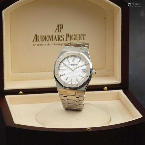 Audemars Piguet. A fine stainless steel automatic calendar b...