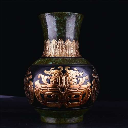 清乾隆古铜釉鎏金汉龙纹敞口瓶
