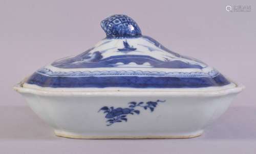 A CHINESE BLUE AND WHITE PORCELAIN TUREEN AND COVER, decorat...