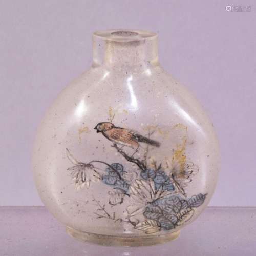 A CHINESE REVERSE PAINTED GLASS SNUFF BOTTLE, 5cm.