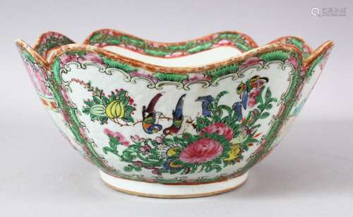 A 19TH CENTURY CHINESE CANTON FAMILLE ROSE PORCELAIN LOBED B...