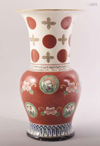A LATE 19TH CENTURY JAPANESE RED AND WHITE VASE, the body pa...