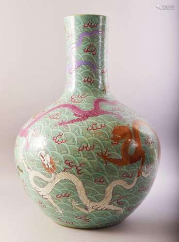 A LARGE AND IMPRESSIVE CHINESE TURQUOISE GROUND PORCELAIN VA...