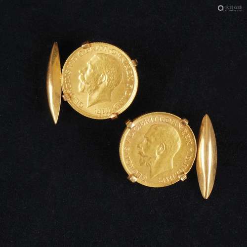 A pair of 18kt. gold cufflinks