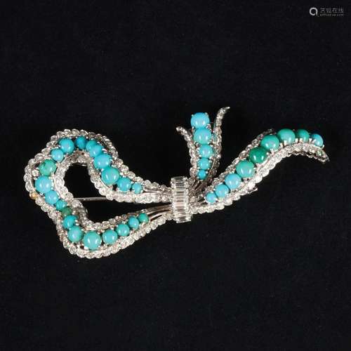 A 18kt. gold, turquoise and dimonds brooch, '50s