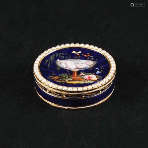 A Swiss 18kt. gold and guilloché enamel round snuff box, ear...