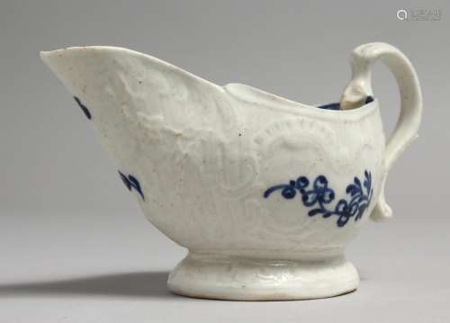 A SMALL 18TH CENTURY LIVERPOOL MOULDED SAUCEBOAT painted in ...