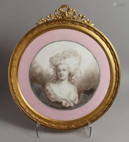 A GOOD LOUIS XVI STYLE CIRCULAR PORCELAIN PORTRAIT PLAQUE of...