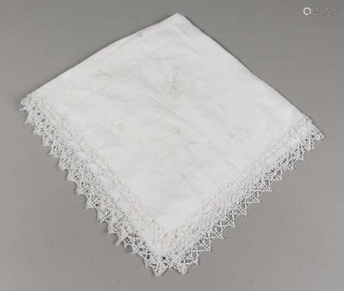 A MADEIRA LINEN TABLE CLOTH. 2ft 7ins x 5ft.