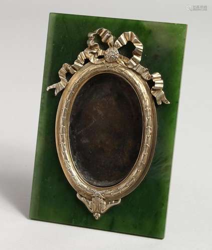 A GOOD RUSSIAN AGATE AND SILVER PHOTOGRAPH FRAME, oval with ...