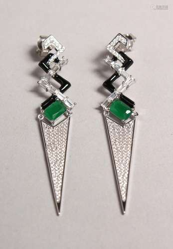 A PAIR OF SILVER DECO STYLE EARRINGS.