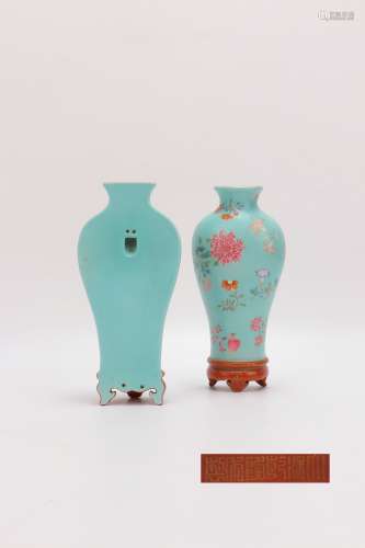 A Pair Of Qianlong Period Turquoise Color Ground 