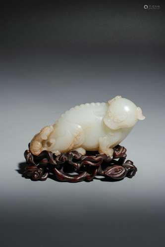Qing Dynasty Hetian Jade Lion Paperweight , China